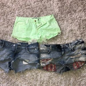 Cut out denim shorts